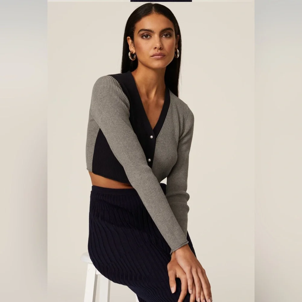 Peter Som Gray & Navy Cropped ColorBlock Pearl Long Sleeve Cardigan sz Large EUC